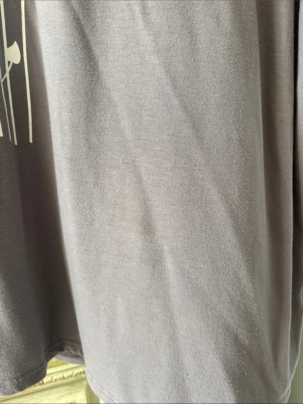 Grey Tee with White Dandelion Print 2X FLAW